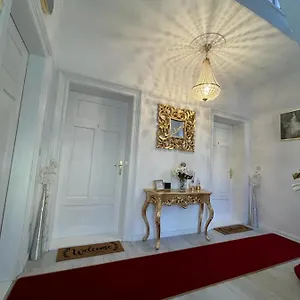  Apartment Boutique Haus Sissi