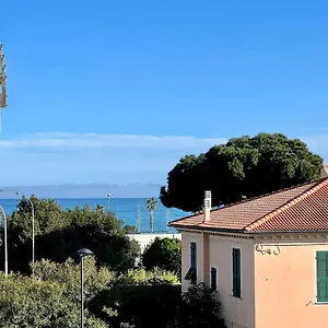 https://vista-mare-apartment.hotelitalianriviera.com