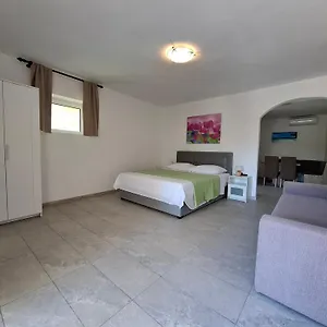 https://apartments-rooms-mila.primorje-gorskikotar.com
